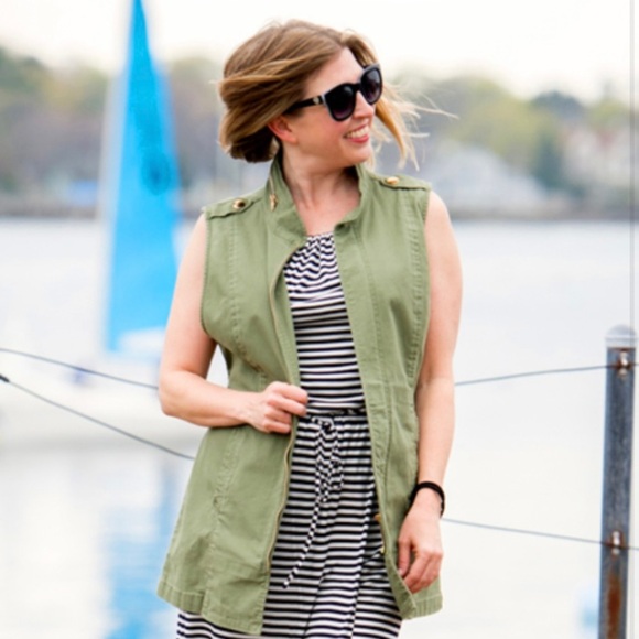 Cabi cargo vest Explorer style zipup vest size small green - Picture 5 of 12